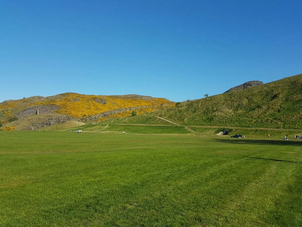 Beautiful Holyrood Park Apartment Edinburgh Storbritannien